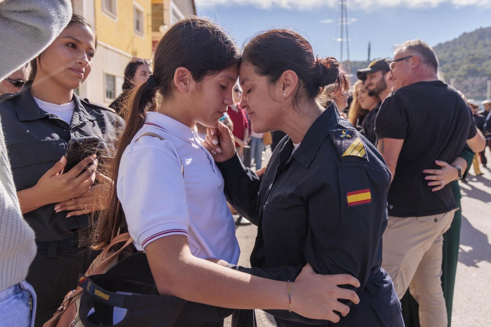 Las imágenes de la despedida del buque Hespérides en Cartagena