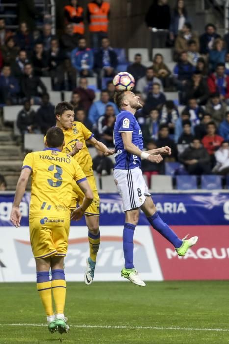 El partido entre el Real Oviedo y el Alcorcón, en imágenes