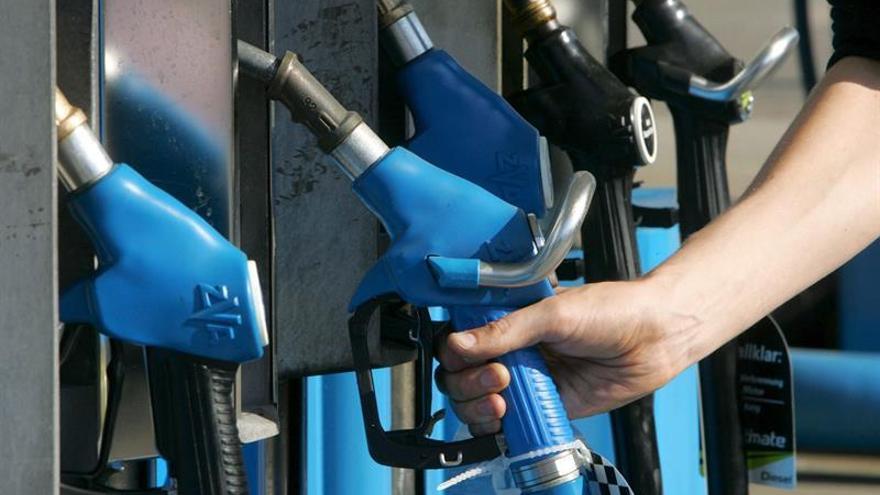 La gasolina se encarece un 0,25 % y el gasóleo un 0,09 % en la última semana