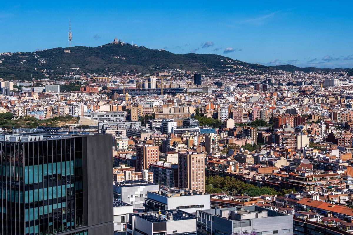 Barcelona 22/10/2025 Barcelona Vistas de Barcelona desde Hospitalet. -Para archivo sobre temas de vivienda. Vivienda, edificios, alquileres, compra, venta, barrios, Barcelona. AUTOR JORDI OTIX