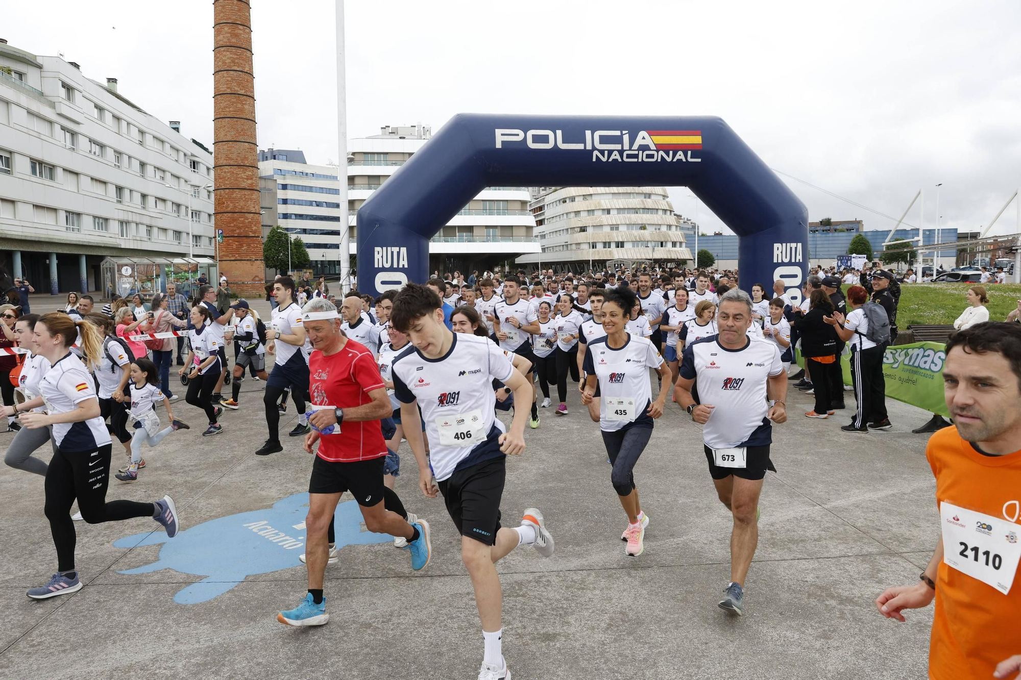 En imágenes: Gijón se vuelca con la "Ruta 091" de la Policía Nacional