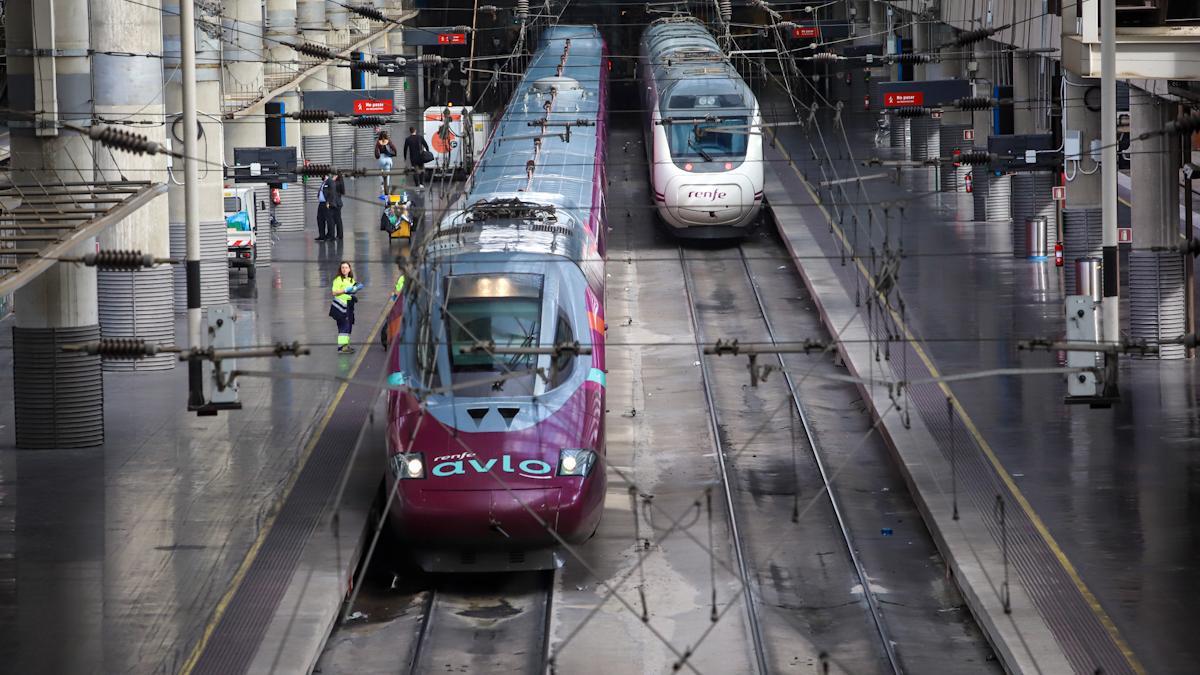 Un tren de Avlo, donde Renfe también contempla descuentos este verano para jóvenes de entre 18 y 30 años.