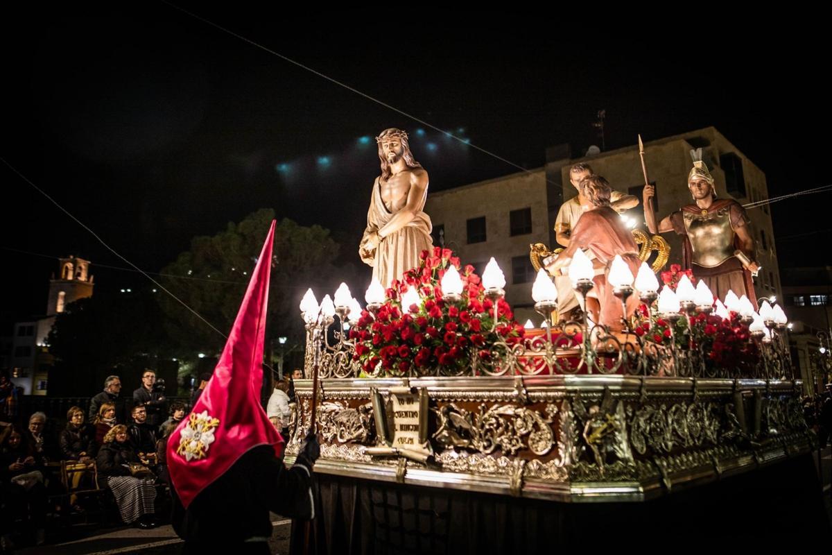 El histórico trono de "La Sentencia" de la Cofradía Ecce-Homo