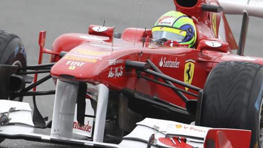 Felipe Massa durante los entrenamientos libres del Gran Premio de Gran Bretaña celebrados en el circuito de Silverstone.