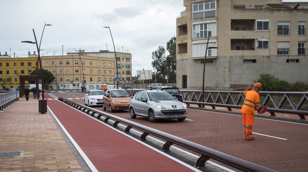 Apertura nuevo puente sobre el Riu Sec