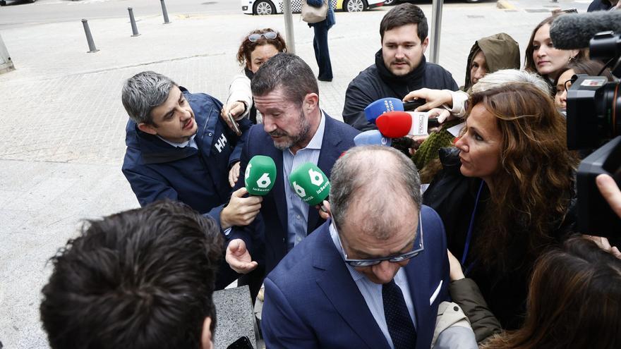 Emilio Argüeso a su llegada a la Ciudad de la Justicia para declarar como investigado por la dana