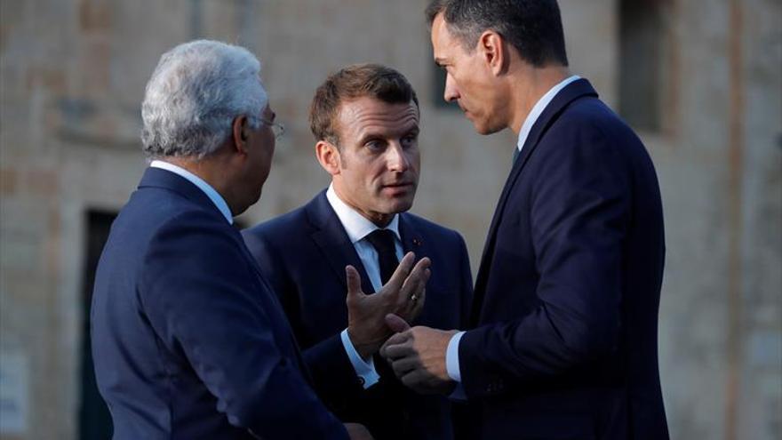 Macron cuestiona la alianza con Ciudadanos por sus lazos con Vox