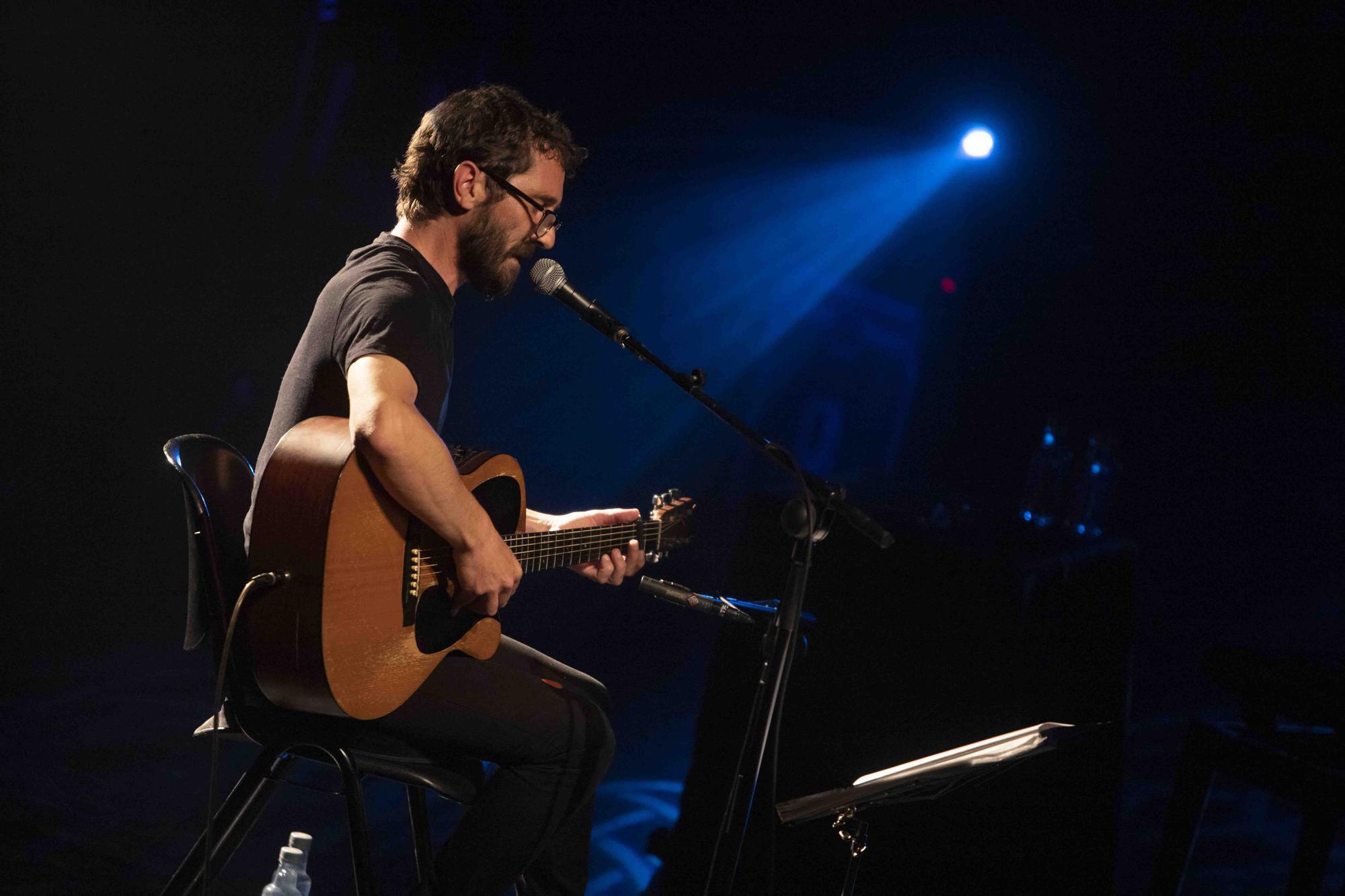 Así fue la actuación de María del Mar Bonet y Borja Penalba en el Gran Teatre de Xàtiva