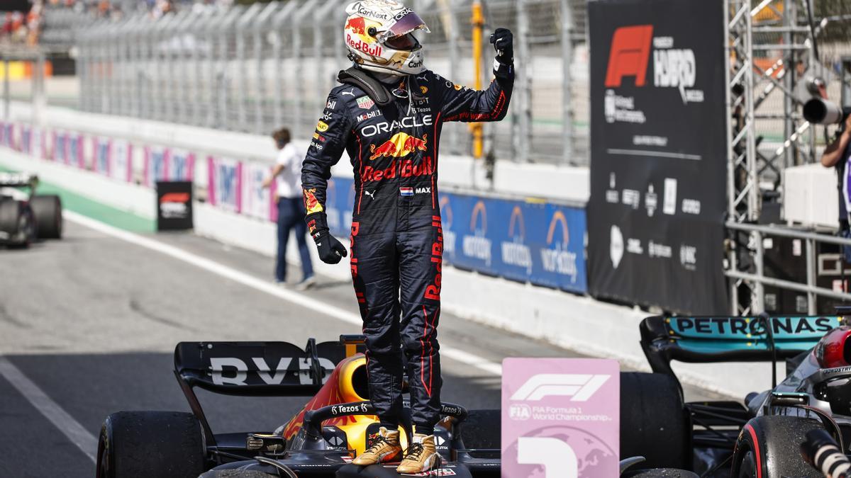 Max Verstappen celebrando la victoria en el GP de España.