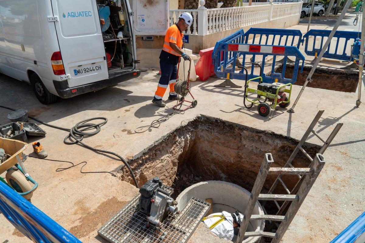 obras de rehabilitación de la red de saneamiento en Islas Menores, Mar de Cristal y Los Nietos.