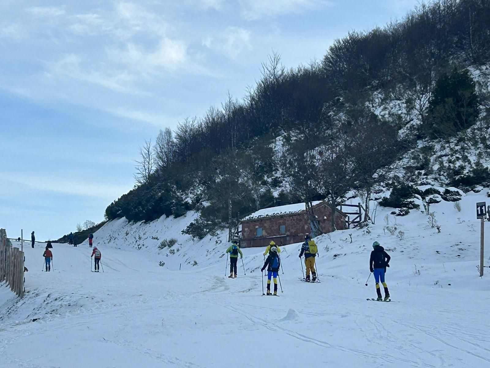 La nieve llega a la estaciones de esquí asturianas