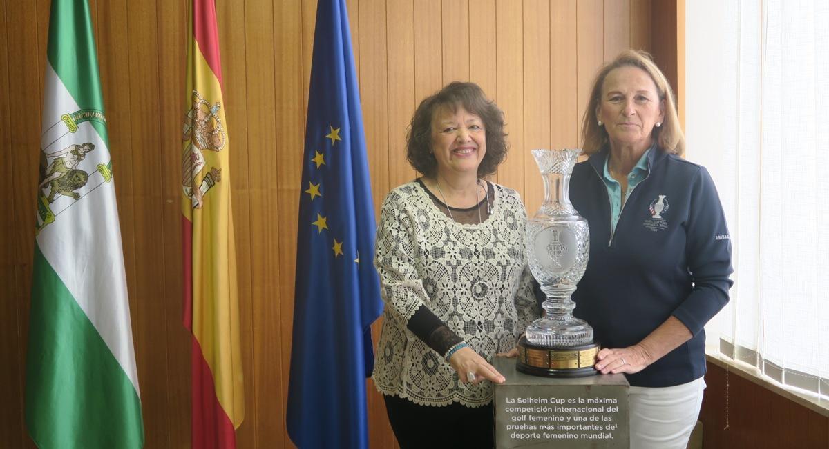 El trofeo de la Solheim Cup de golf concluye su ruta por la ciudad