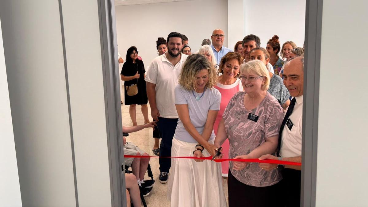 Inauguración del Centro de Atención Temprana tras la reconstrucción del espacio afectado por la dana.