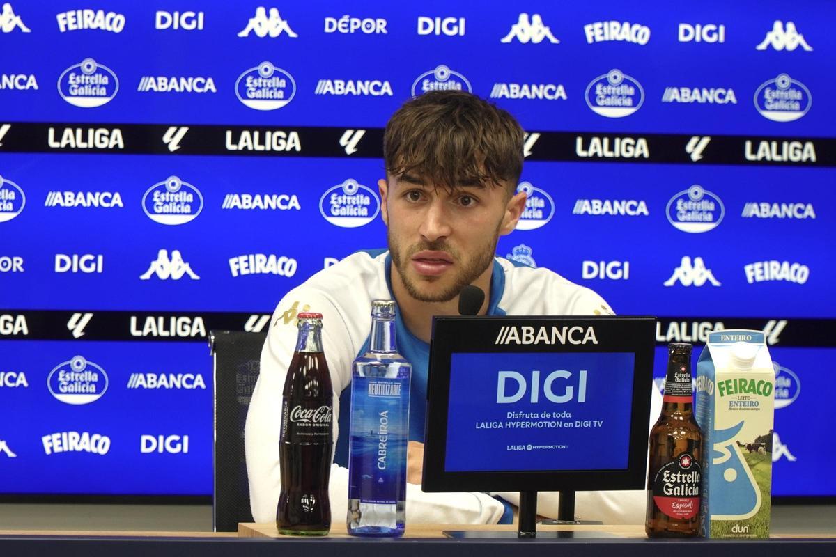Adrià Altimira, durante la rueda de prensa