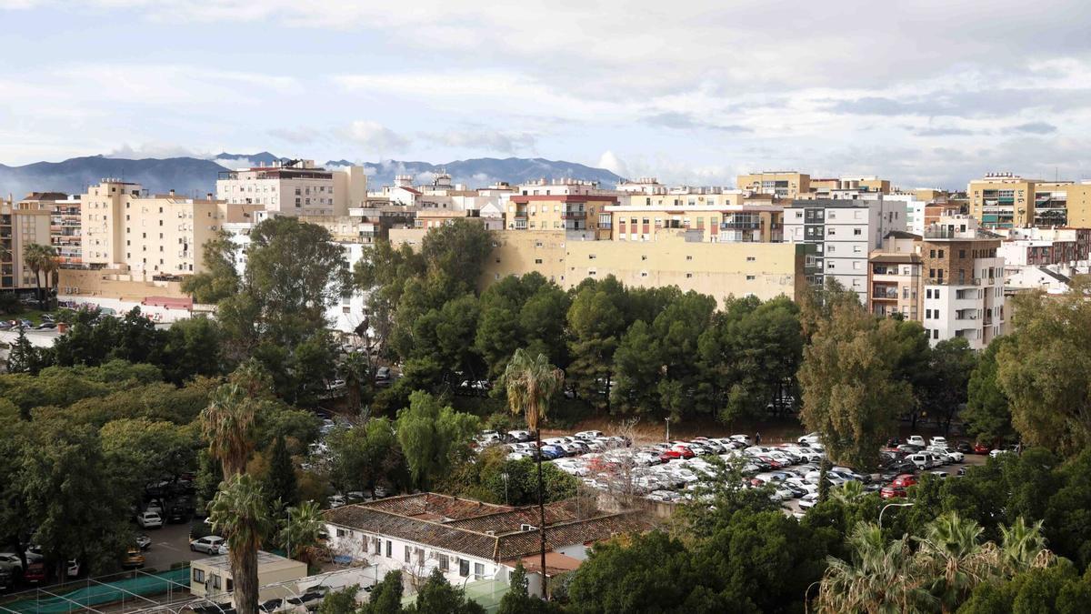 Vista de los terrenos del futuro tercer Hospital que se construirá junto al Hospital Civil