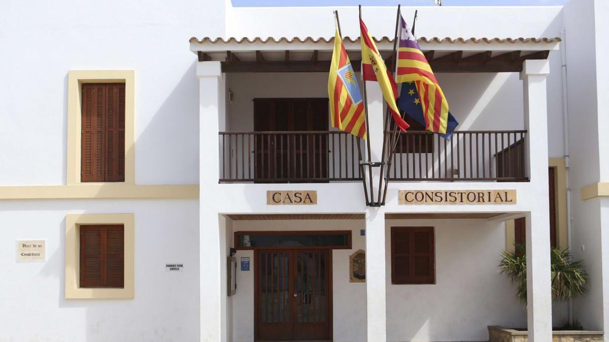 Fachada de la Casa Consistorial de Formentera. | C.C.