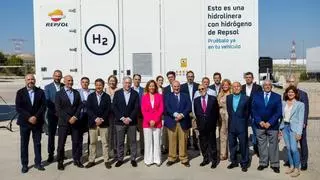Zoilo Ríos pone en marcha su hidrolinera para los autobuses al Aeropuerto de Zaragoza