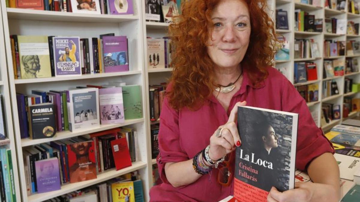 Cristina Fallarás, durante la presentación de su nuevo libro en la librería zaragozana La pantera rosa. | ANDREEA VORNICU