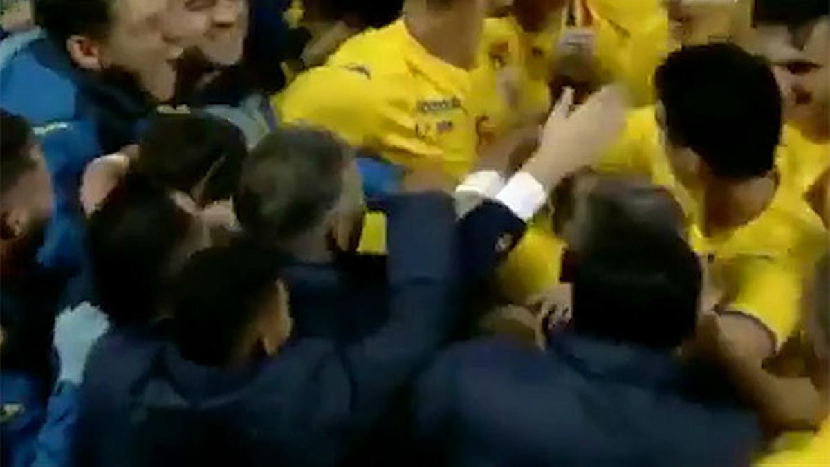 El hijo del exblaugrana Gica Hagi las enchufa así: ¡Golazo de falta!