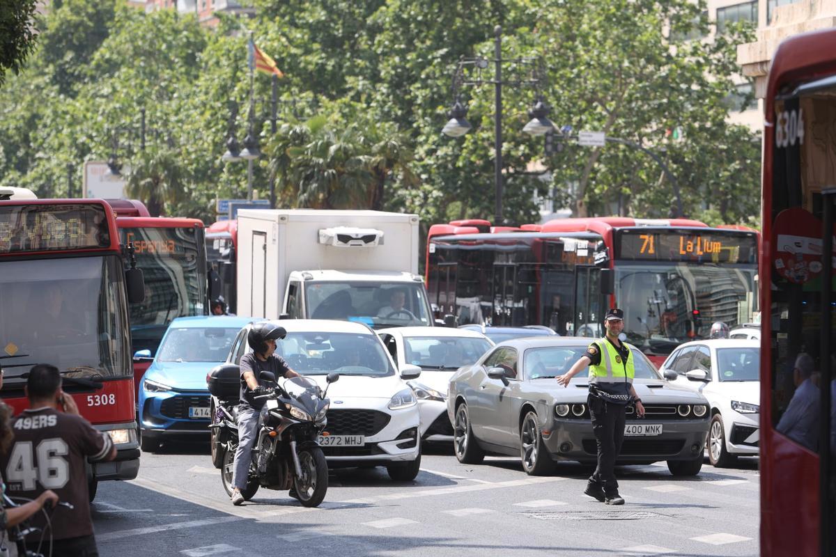 Colapso en València por la manifestación de docentes