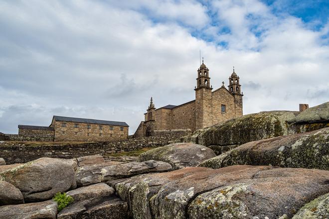 Basilica Virxe da Barca, Galicia
