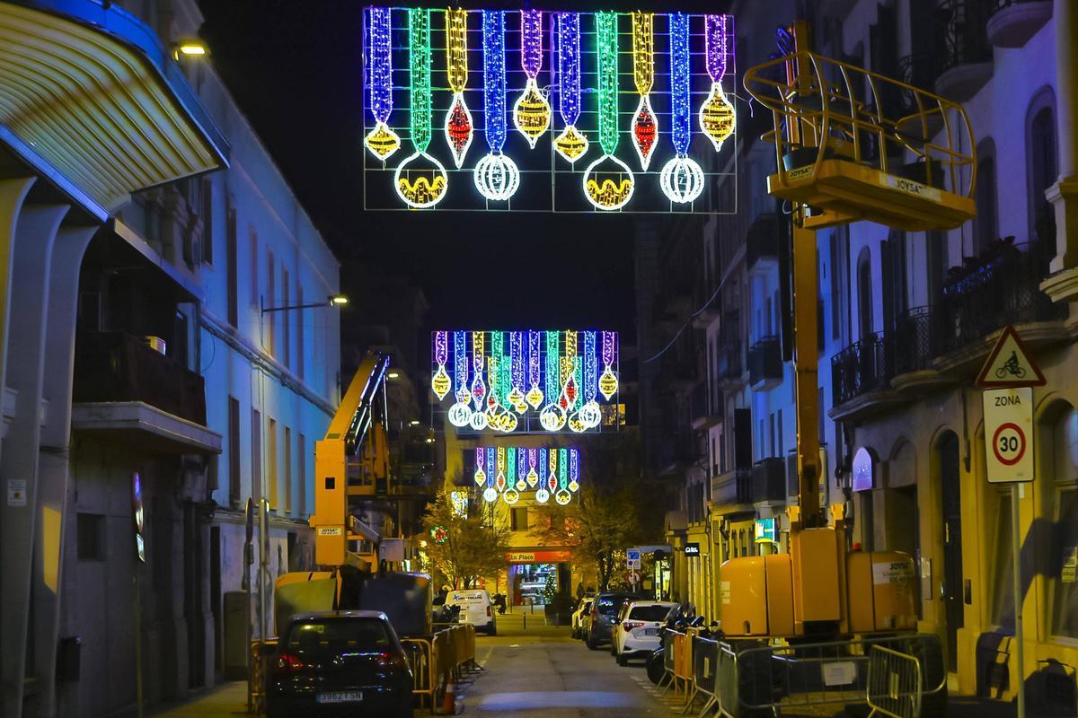 La il·luminació nadalenca de les festes a Manresa