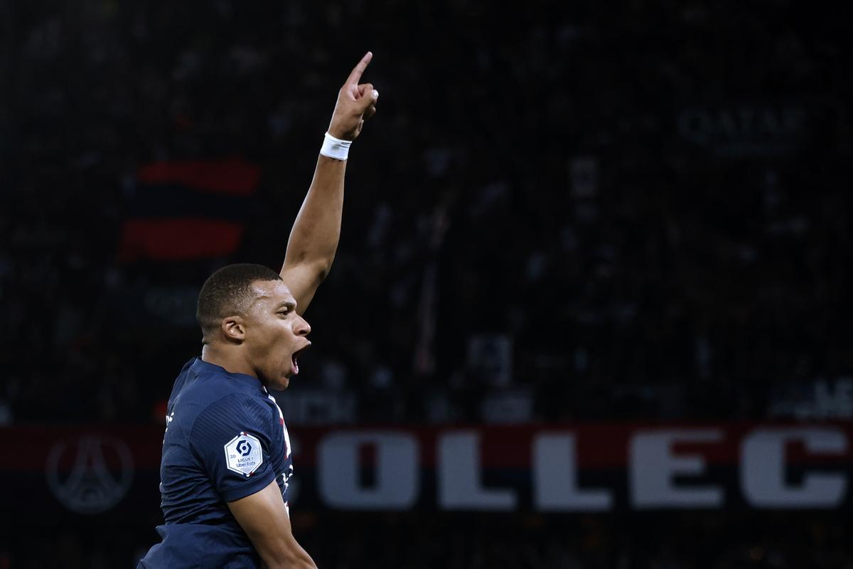 Mbappé - 3 goles