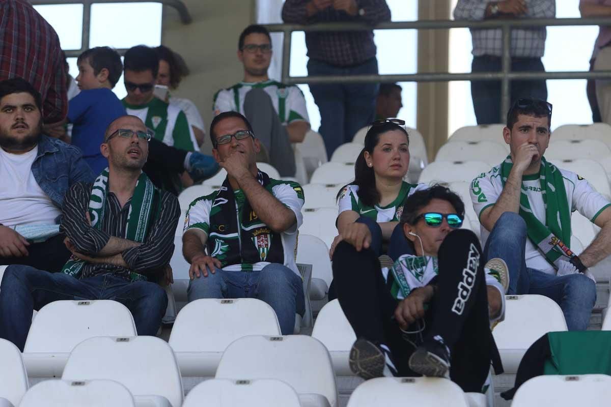 Así vivió la afición la derrota del Córdoba ante el Huesca