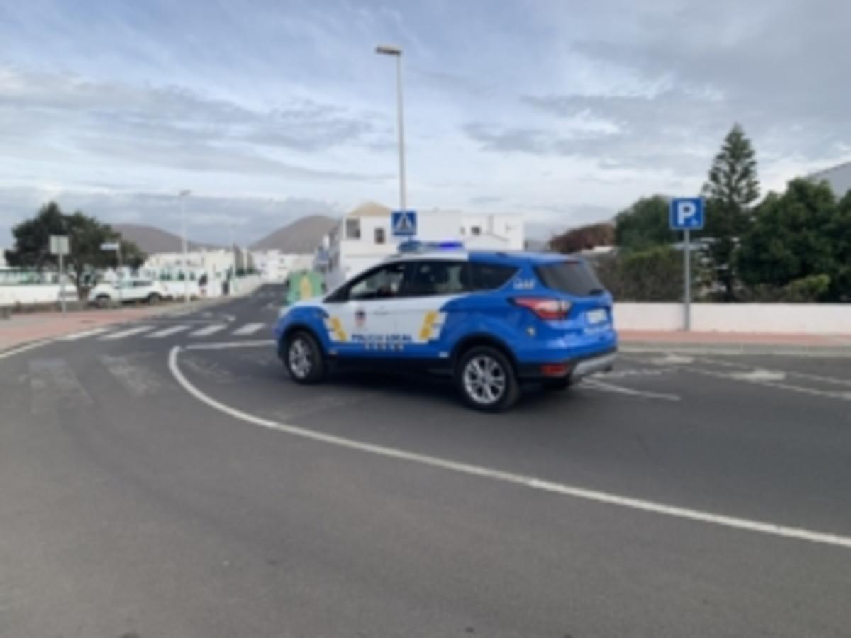 Un coche de la Policía Local de Tías.