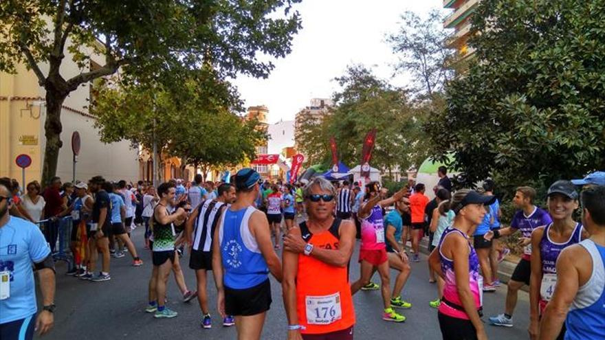 Mil corredores participan en el II Cross a favor de Apnaba