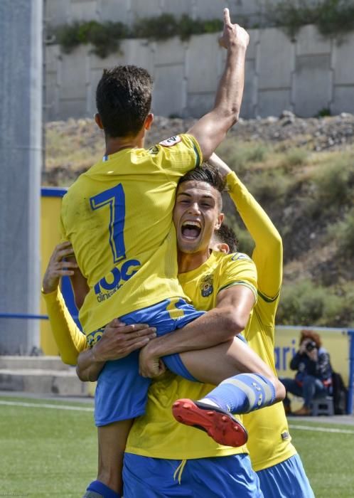 LAS PALMAS DE GRAN CANARIA. Las Palmas Atco - Coruxo  | 21/04/2019 | Fotógrafo: José Pérez Curbelo