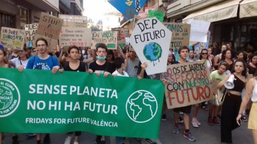 Manifestación en València en el día de la Huelga Mundial por el Clima