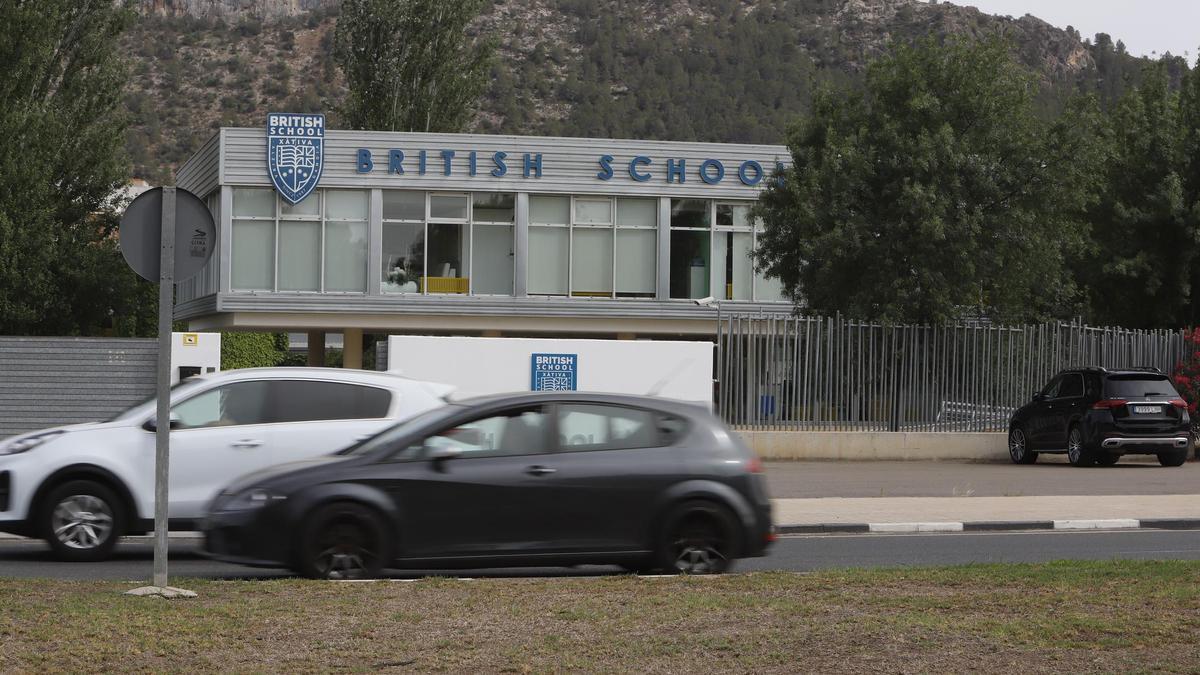 Frente al British School Xàtiva se proyecta un tramo de 133 metros de pantalla acústica.