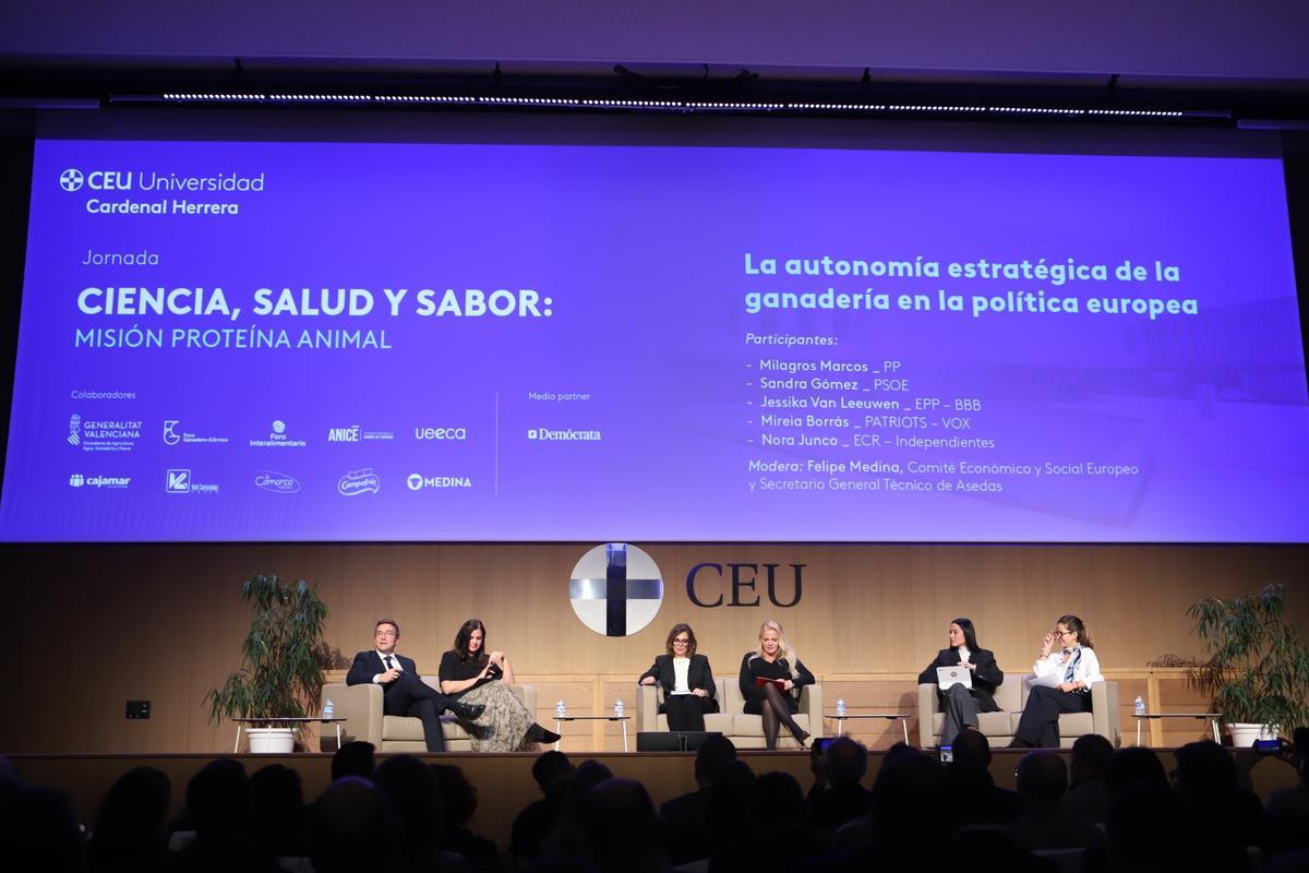 Mesa redonda “La autonomía estratégica de la ganadería en la política europea”
