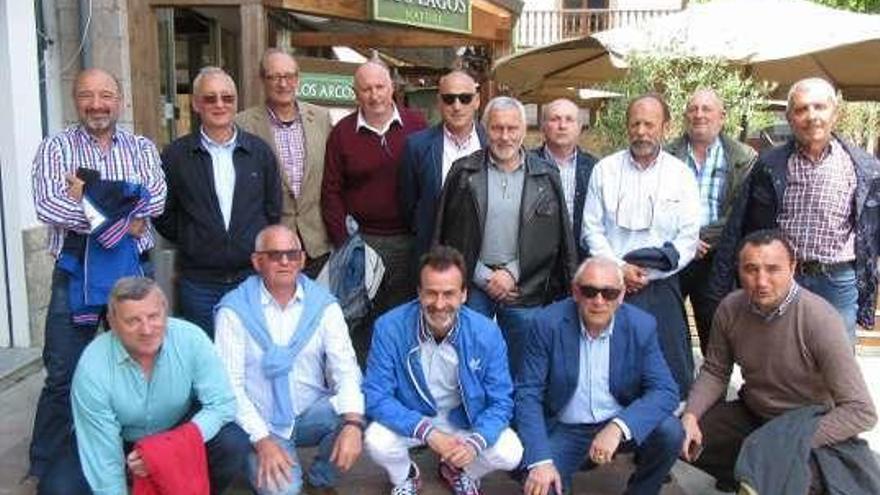 Asistentes a la reunión de jefes de Policía en Cangas de Onís.