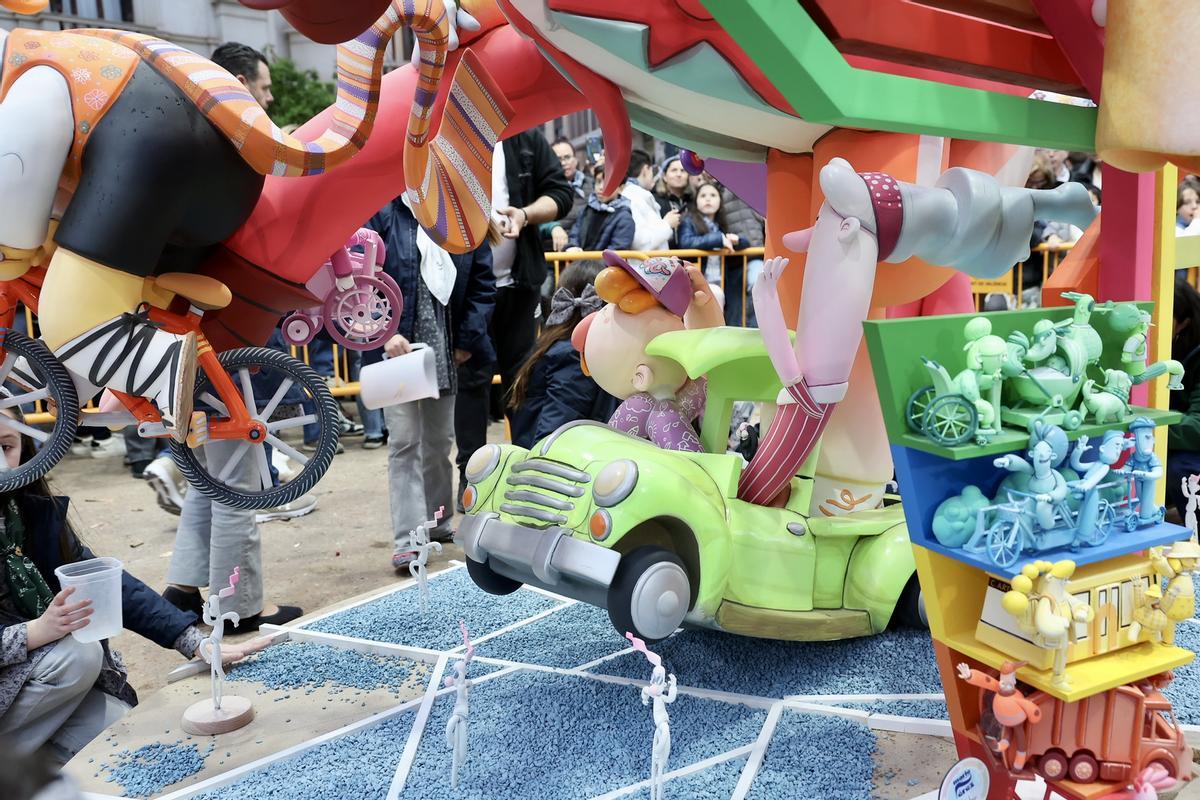 La falla infantil municipal llega a la plaza