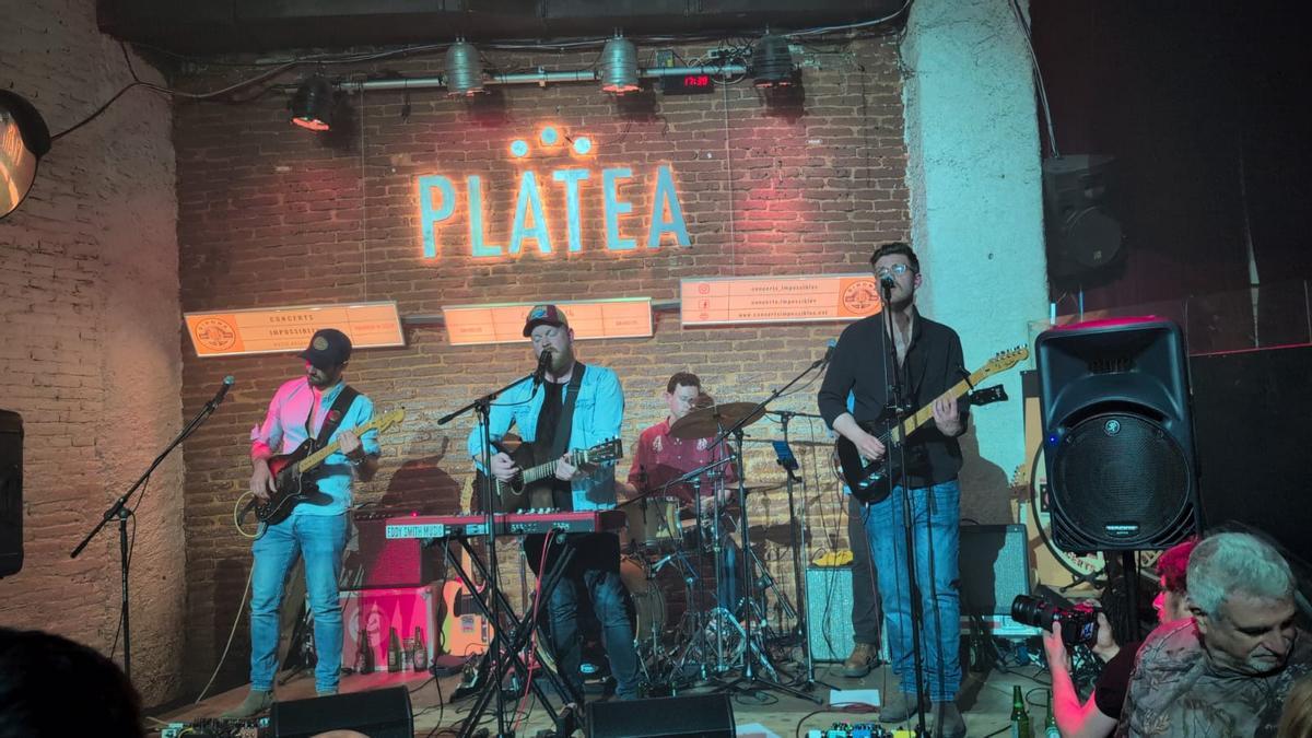 Eddy Smith&amp;The 507 actuant a Platea
