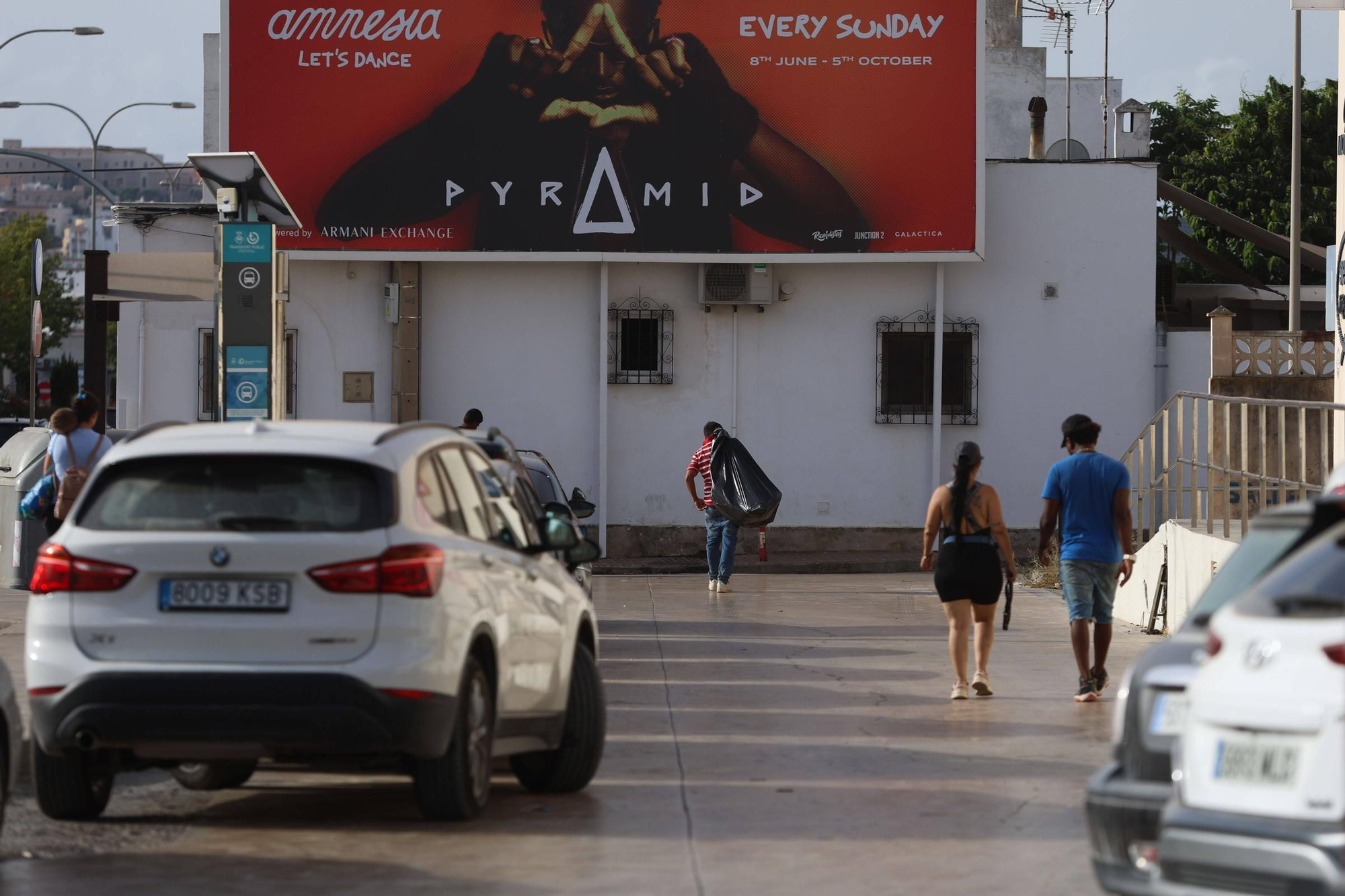 Todas las imágenes del desalojo de Can Rova 2 en Ibiza