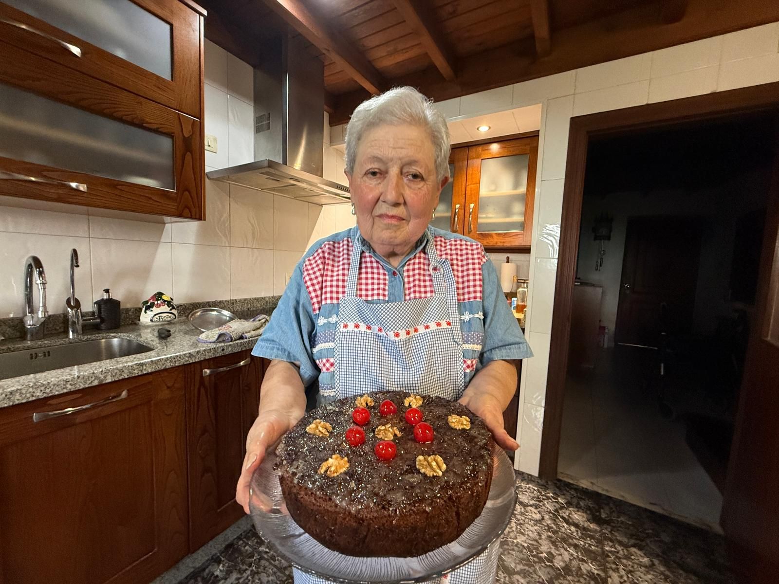 En imágenes: Así hace Alicia Castiello su tarta arriera para la fiesta de Camoca