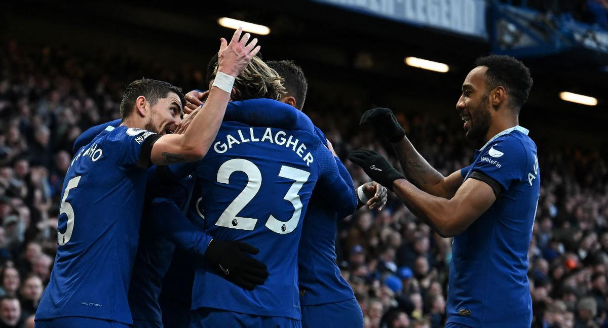 Los jugadores del Chelsea celebran el gol de Havertz