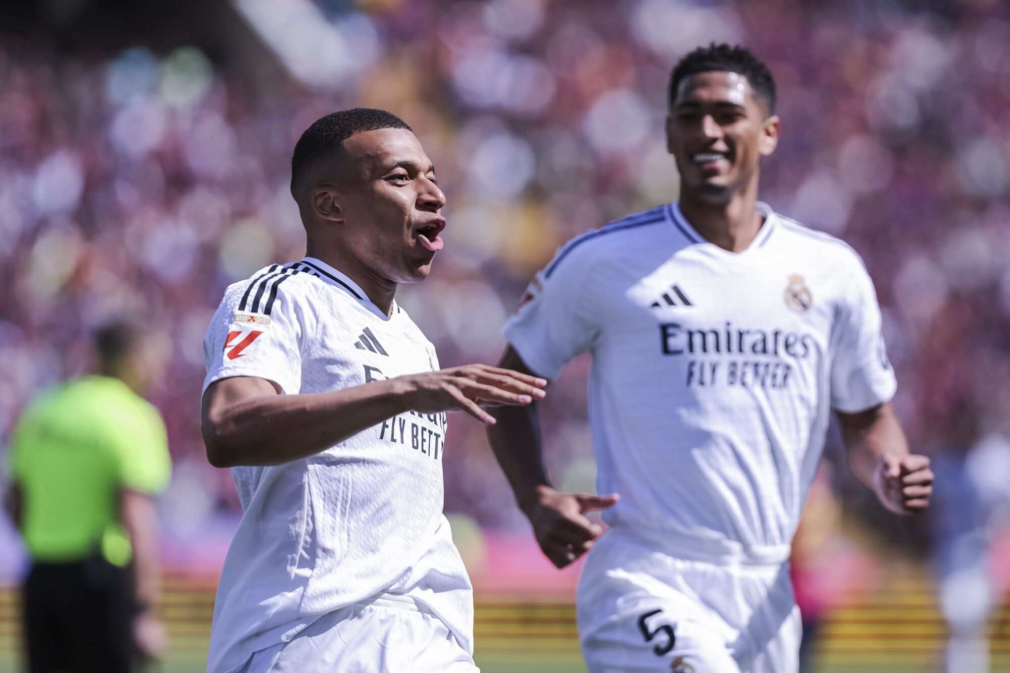 El Clásico de LaLiga EA Sports: Barcelona - Real Madrid.