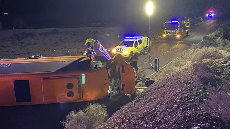 El microbus que volcó en Tuineje, Fuerteventura.