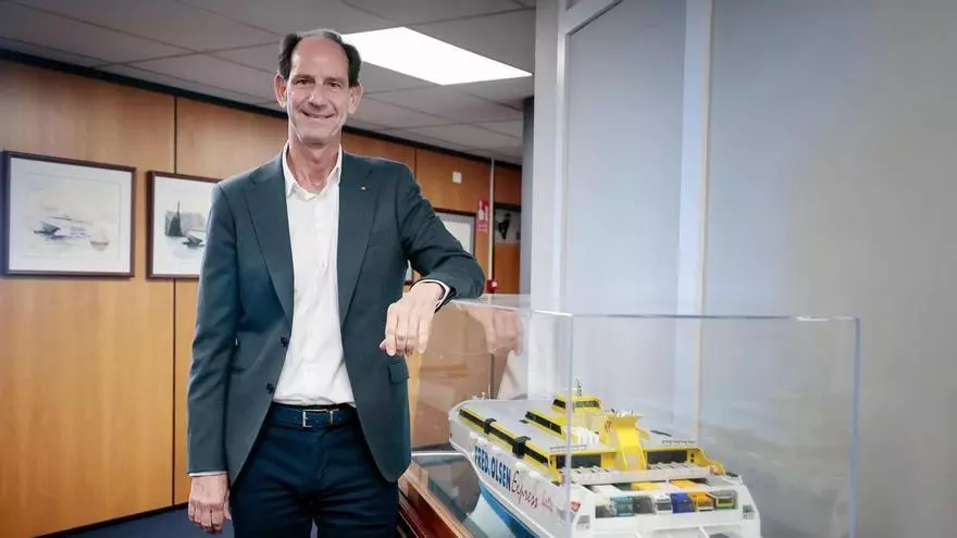 Andrés Marín, director general de la naviera Fred. Olsen, detalla la inversión de la compañía en los últimos años