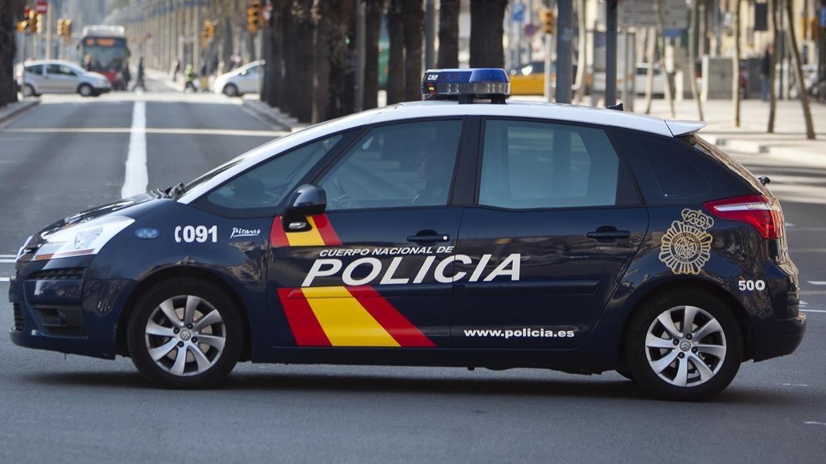 zentauroepp18256115 barcelona 09 02 2012  coche patrulla de la policia nacional 171208112755