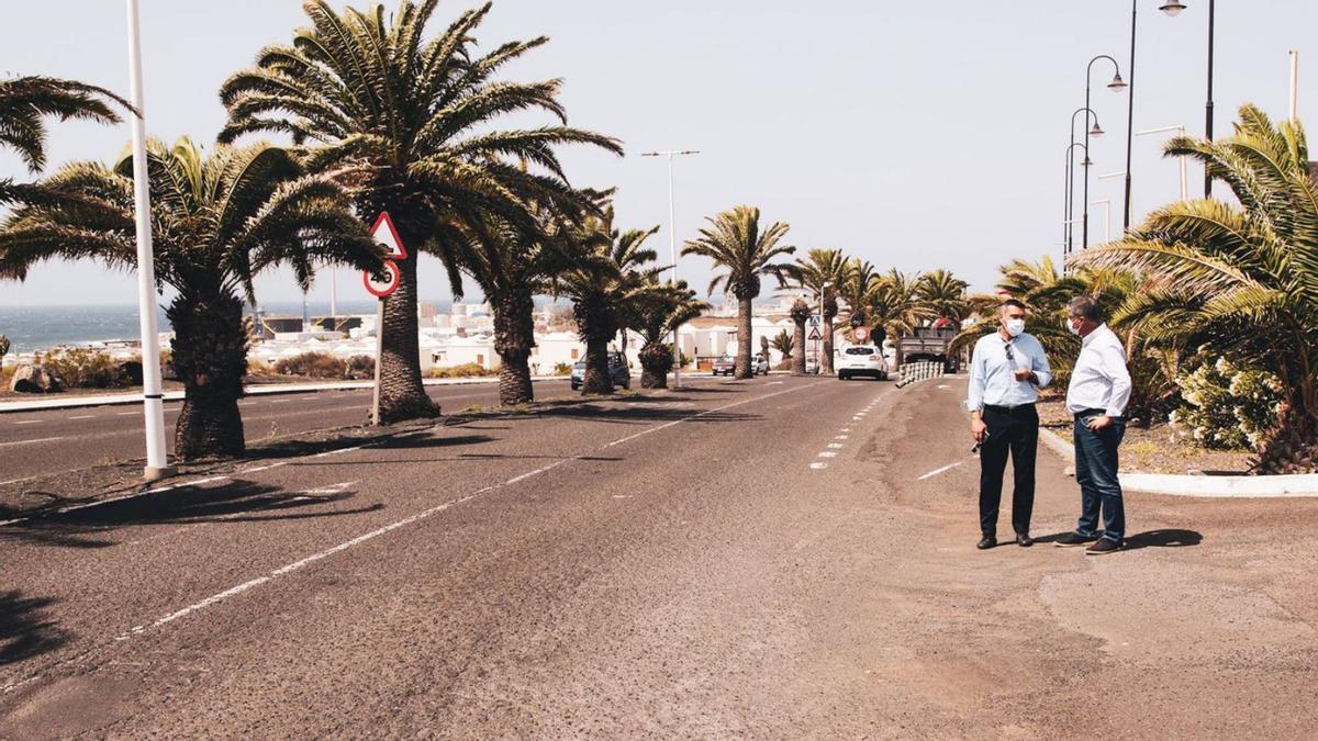 Mejora de aceras en Costa Teguise |