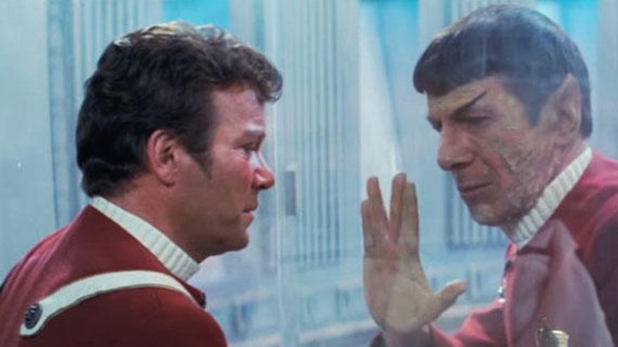 Un momento del diálogo entre Kirk y Spock.