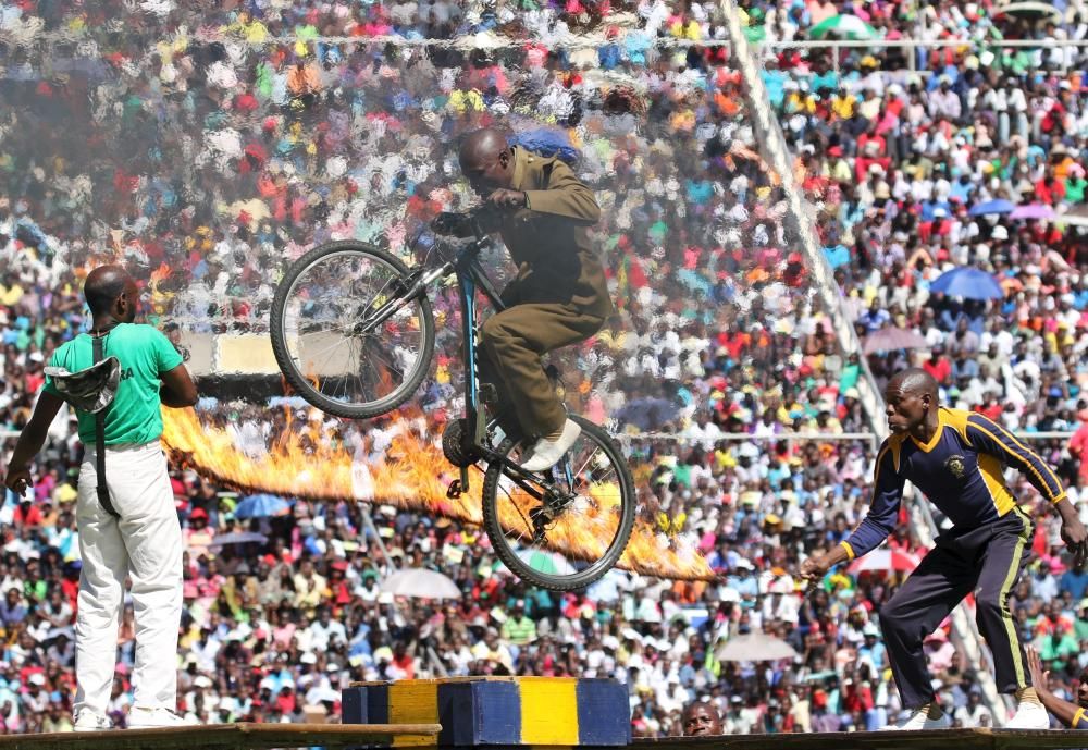 Members of the Zimbabwe's police perform during ...