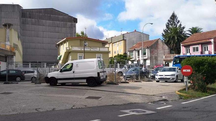 Cruce de Santa Cruz, donde se ubicaba la gasolinera Cepsa demolida.