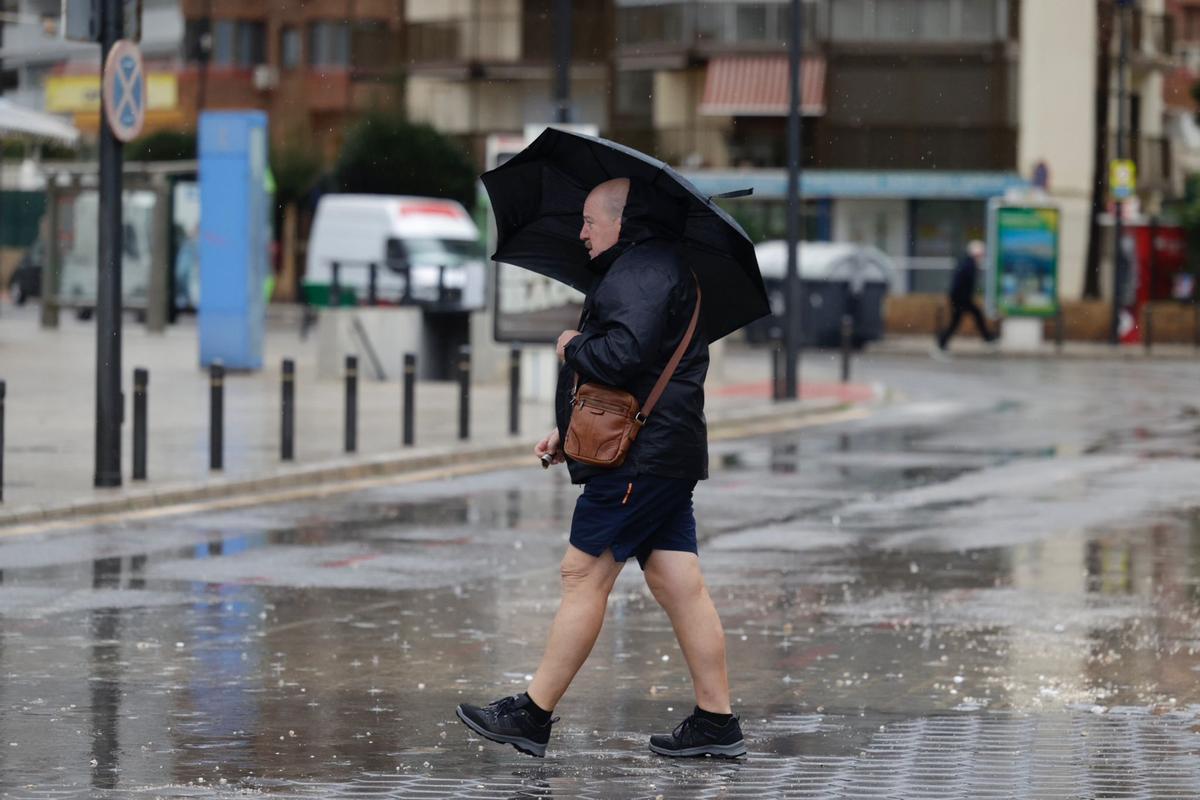 Lluvia en Benidorm antes de las Fiestas Patronales 2022