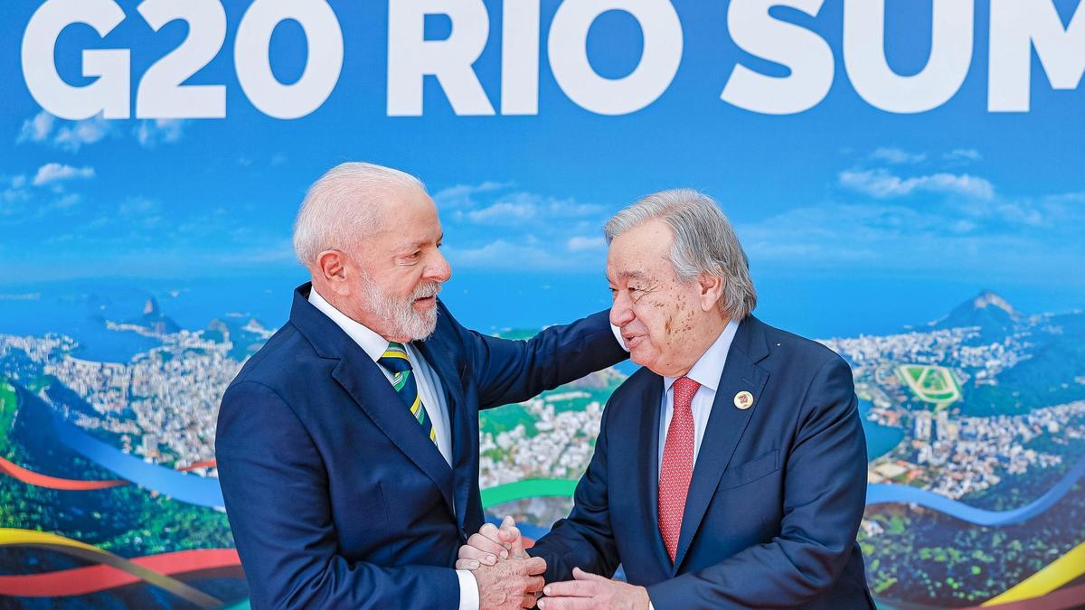 El presidente de Brasil, Luiz Inácio Lula da Silva (izquierda), y el secretario general de la ONU, António Guterres (derecha)